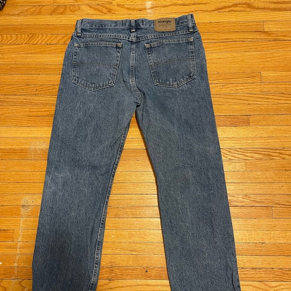 Wrangler Dark Wash Jeans - Picture 6 of 6